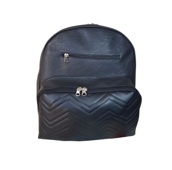 Mochila Negra Ecocuero Chevron Con Bolsillo Frontal Cierre Premium - Imagen 2
